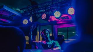 "Εκρηκτικό" το πάρτυ με τον DJeff Afrozila στο Yacht club (video)