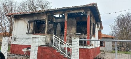 Σπίτι τυλίχτηκε στις φλόγες στη Νέα Βύσσα - Έκκληση για βοήθεια