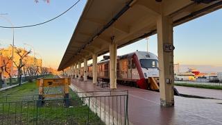 Και ο ΣΥΡΙΖΑ διαμαρτύρεται για το κλείσιμο των εκδοτηρίων των τρένων