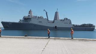 Tο Αμερικάνικο USS Arlington "έδεσε" στην Αλεξανδρούπολη (video + photo)