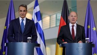 Μητσοτάκης από Βερολίνο: «Ο φράχτης στον Έβρο πρέπει να έχει ευρωπαϊκή χρηματοδότηση»