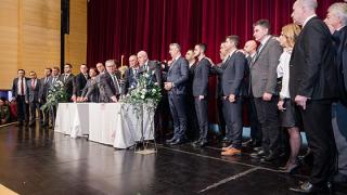 Οι αντιπεριφερειάρχες του Περιφερειακού Συμβουλίου υπό τον Χριστόδουλο Τοψίδη