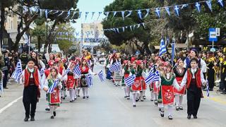 Η παρέλαση της 25ης Μαρτίου 2024 στην Αλεξανδρούπολη (video + photos)