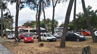 Διαμαρτυρίες για τα παρκαρισμένα αυτοκίνητα μέσα στο Πάρκο Προσκόπων (φωτο)