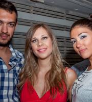 Οι 'Slick Beats' τα έδωσαν όλα στο Reina summer club!