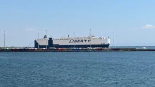 Το Αμερικάνικο πλοίο "LIBERTY" κατέπλευσε στο λιμάνι της Αλεξανδρούπολης (video)