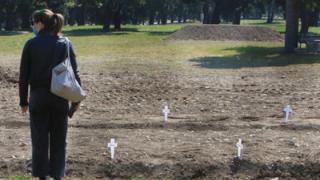 Έβρος: Δραματική έκκληση γυναίκας που ζητά να κηδέψει με όλα τα έθιμα τον πατέρα της ο οποίος "έφυγε" από κορονοϊό