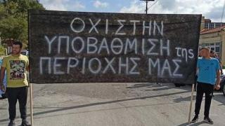 Δυναμική διαμαρτυρία για τη διάλυση της 7ης Ταξιαρχίας – Κατάληψη της Εθνικής Οδού στον Προβατώνα