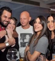 Απίθανο 1ο 'Music Session' στο Ν.Ο.Α. cafe - bar, με Ηλία Τζίκα.