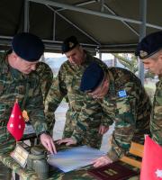 Επίσκεψη του Αρχηγού ΓΕΣ σε στρατόπεδα στον Έβρο & τη Σαμοθράκη (φωτο)
