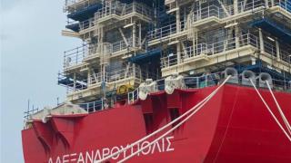 Αυτό είναι το FSRU «Αλεξανδρούπολις» που φτάνει τον Δεκέμβριο στο λιμάνι