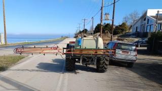 Ο Δήμος Σαμοθράκης απολυμαίνει το οδικό δίκτυο για την πρόληψη εξάπλωσης ζωονόσου