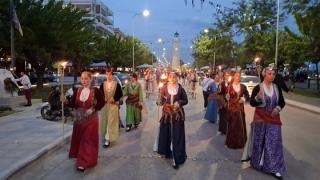 Αλεξανδρούπολη: Βαθιά συγκίνηση στη λαμπαδηφορία μνήμης για τη Γενοκτονία των Ποντίων (video)