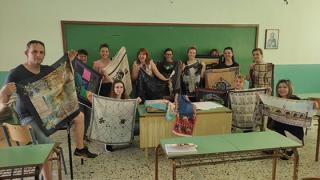 Η ιστορία του Έβρου τυπώθηκε σε μεταξωτά μαντήλια!