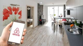 Αλεξανδρούπολη: Τα Airbnb «εκτοξεύτηκαν» και τα σπίτια για ενοικίαση… εξαφανίζονται
