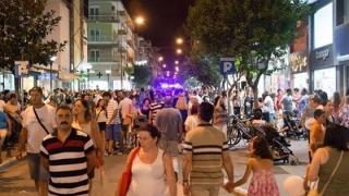 Αλεξανδρούπολη: Πιο αργά θα κλείνουν το καλοκαίρι τα εμπορικά καταστήματα