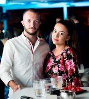 Το Yacht Club "δροσίζει" τις Παρασκευές μας - Ατελείωτη διασκέδαση μέχρι πρωίας
