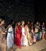 Ένας μοναδικός 'γάμος' στην Παλαιάπολη Σαμοθράκης.