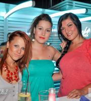 Υπέροχο Σαββατόβραδο στο Yacht Club στο λιμάνι!