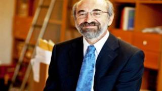 Ο Ευάγγελος Λαμπάκης στους 10 δημοφιλέστερους δημάρχους.