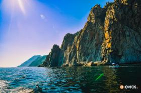 Diving in the turquoise waters of S. Samothraki