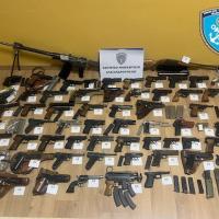 Συνελήφθη Τούρκος ανοιχτά της Αλεξανδρούπολης, με δεκάδες όπλα στο σκάφος του (video & photos)