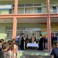 Χτύπησε το πρώτο κουδούνι της νέας σχολικής χρονιάς (video)