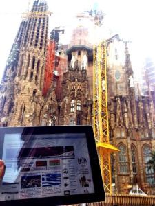 Μια ομάδα φίλων βρέθηκε αυτές τις μέρες στην Βαρκελώνη της Ισπανίας και φυσικά δεν παρέλειψε να ενημερωθεί από το e-evros.gr. Πιο συγκεκριμένα εκεί που έπιναν το καφεδάκι τους στη Sagrada Família.