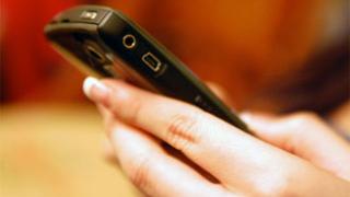 SMS - παγίδα 'φεσώνει' το λογαριασμό των κινητών.