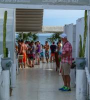 Andreas Athineos και Chris Papa στο opening του "Thea Thalassa beach bar"