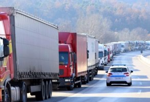 Απαγόρευση κυκλοφορίας μεγάλων φορτηγών στο εθνικό οδικό δίκτυο