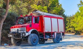 Σε «πορτοκαλί» συναγερμό ο Έβρος - Απαγορεύτηκε η κυκλοφορία σε δασικές περιοχές
