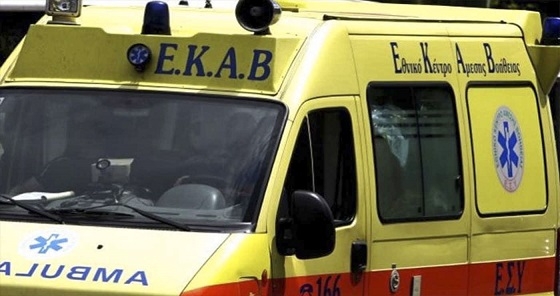 Σύγκρουση ΙΧ με φορτηγό μεταξύ Διδυμοτείχου και Ορεστιάδας, με έναν νεκρό και έναν τραυματία.