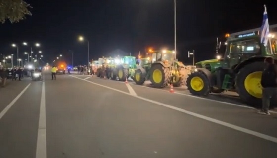 Οι αγρότες είναι αποφασισμένοι να υποδεχθούν δυναμικά τον Πρωθυπουργό στο αεροδρόμιο Αλεξανδρούπολης.