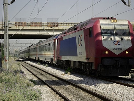 Παραδίδεται αύριο το έργο της σιδηροδρομικής σύνδεσης του λιμένος Αλεξανδρούπολης με το δίκτυο του ΟΣΕ.