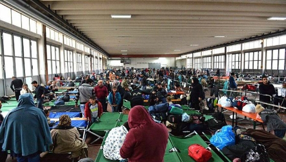 Δημιουργία κέντρων φιλοξενίας προσφύγων σε ολόκληρη την χώρα εκτός από Έβρο και μικρά νησιά