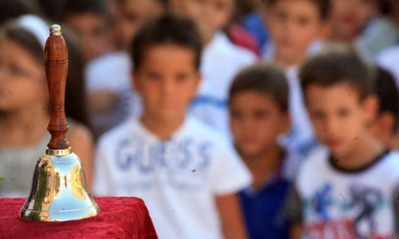 Νέα σχολική χρονιά - Πρώτο κουδούνι για χιλιάδες μαθητές