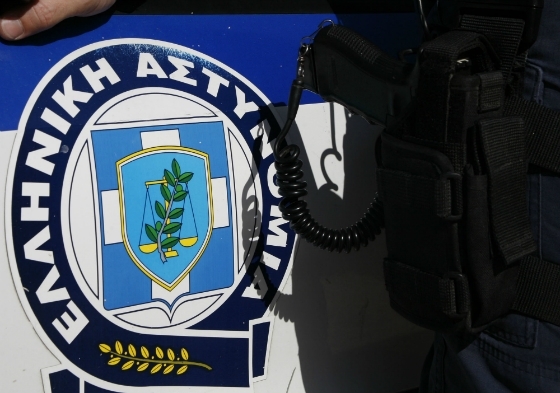 Η Ελληνική Αστυνομία έχει αυξήσει τα μέτρα οδικής ασφάλειας ενόψει την εορτών, με ένα ολοκληρωμένο σχέδιο δράσεων 