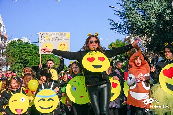 Η αποκριάτικη παρέλαση της Αλεξανδρούπολης (videos + φωτος)