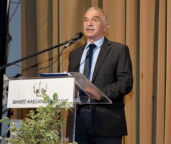 Ο Πρόεδρος του Μορφωτικού Συλλόγου Ποντίων Ν. Έβρου "ΑΛΕΞΙΟΣ ΚΟΜΝΗΝΟΣ" και του Πολιτιστικού Μορφωτικού Συλλόγου Παλαγίας "Ο ΜΕΓΑΣ ΑΛΕΞΑΝΔΡΟΣ" κ. Στεφανίδης Παύλος