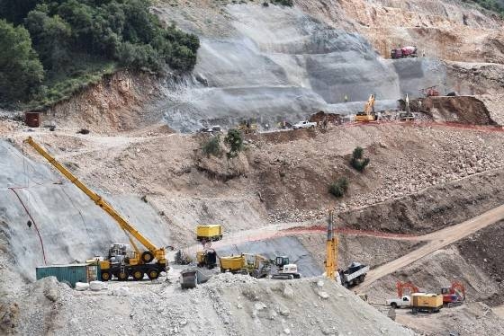 Η ανακοίνωση της εταιρείας για το εργατικό ατύχημα στα Λατομεία Μάκρης
