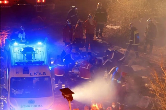 Eθνική τραγωδία στα Τέμπη - Πολύνεκρο δυστύχημα από σύγκρουση τρένων