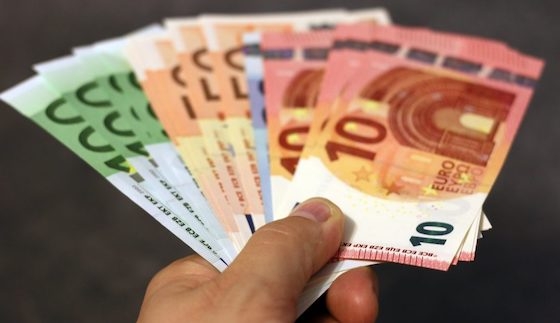 Πλαστά χαρτονομίσματα στην αγορά - Συνελήφθησαν δύο άτομα στην Αλεξανδρούπολη