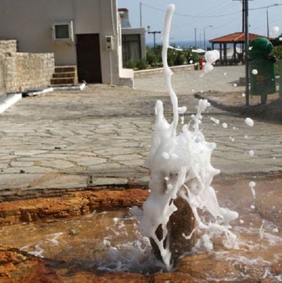 Ο Δήμος έχει στη διάθεσή του μια μονάδα ιαματικής θεραπείας δυναμικότητας 2 δεξαμενών (μία ανδρών και μία γυναικών) και 8 ατομικές μπανιέρες (από τέσσερις για άνδρες και γυναίκες). Ο Δήμος έχει στη διάθεσή του μια μονάδα ιαματικής θεραπείας δυναμικότητας 2 δεξαμενών (μία ανδρών και μία γυναικών) και 8 ατομικές μπανιέρες (από τέσσερις για άνδρες και γυναίκες).