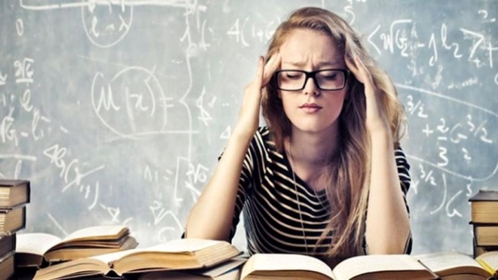 «Δίνουμε εξετάσεις»: Διαστάσεις του άγχους των εξετάσεων και τρόποι αντιμετώπισής του για μαθητές και γονείς