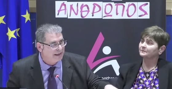 Ο Γιάννης Τοπαλούδης και η Κούλα Αρμουτίδου περιέγραψαν με ανατριχιαστική ειλικρίνεια τις τελευταίες στιγμές της κόρης τους.