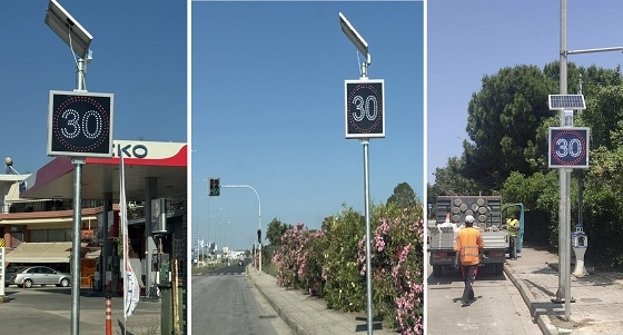 Οι πινακίδες με τα όρια ταχύτητας είναι εύκολα ορατές από τους οδηγούς.