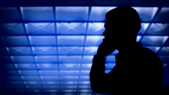 Με μεθοδευμένες κινήσεις, έπεισε το παιδί πως έπρεπε να του παραδώσει άμεσα όλα τα κοσμήματα που υπήρχαν στο σπίτι!