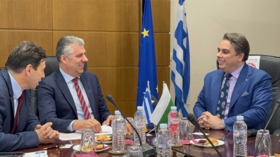 Ο νέος Περιφερειάρχης ΑΜΘ, Χριστόδουλος Τοψίδης με τον Βούλγαρο υπουργό Οικονομικών, Assen Vassilev.