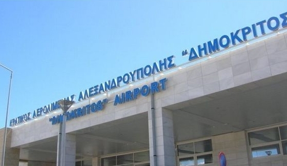 Το νεογνό αντιμετωπίζει ένα σοβαρό πρόβλημα με την καρδιά του και κρίθηκε αναγκαία η άμεση μεταφορά του σε νοσοκομείο της Αθήνας.